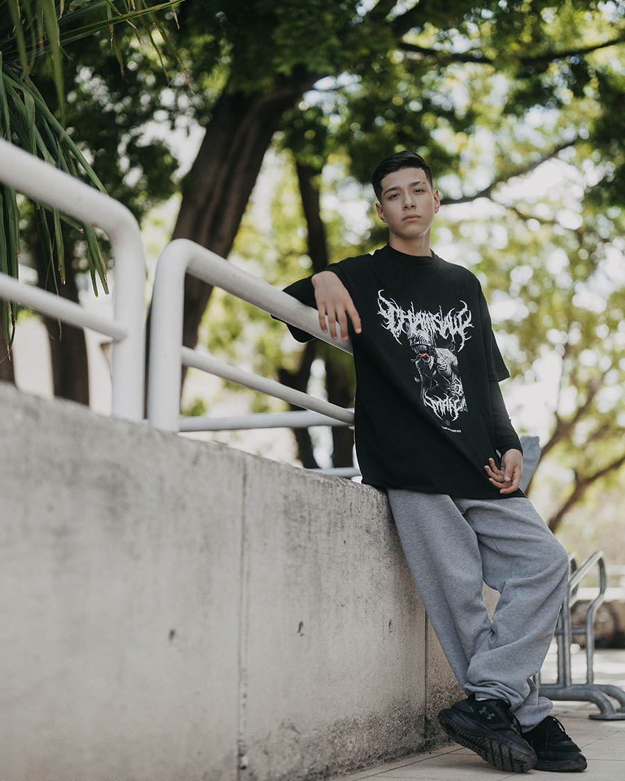 Chainsaw Man playera (TEE)