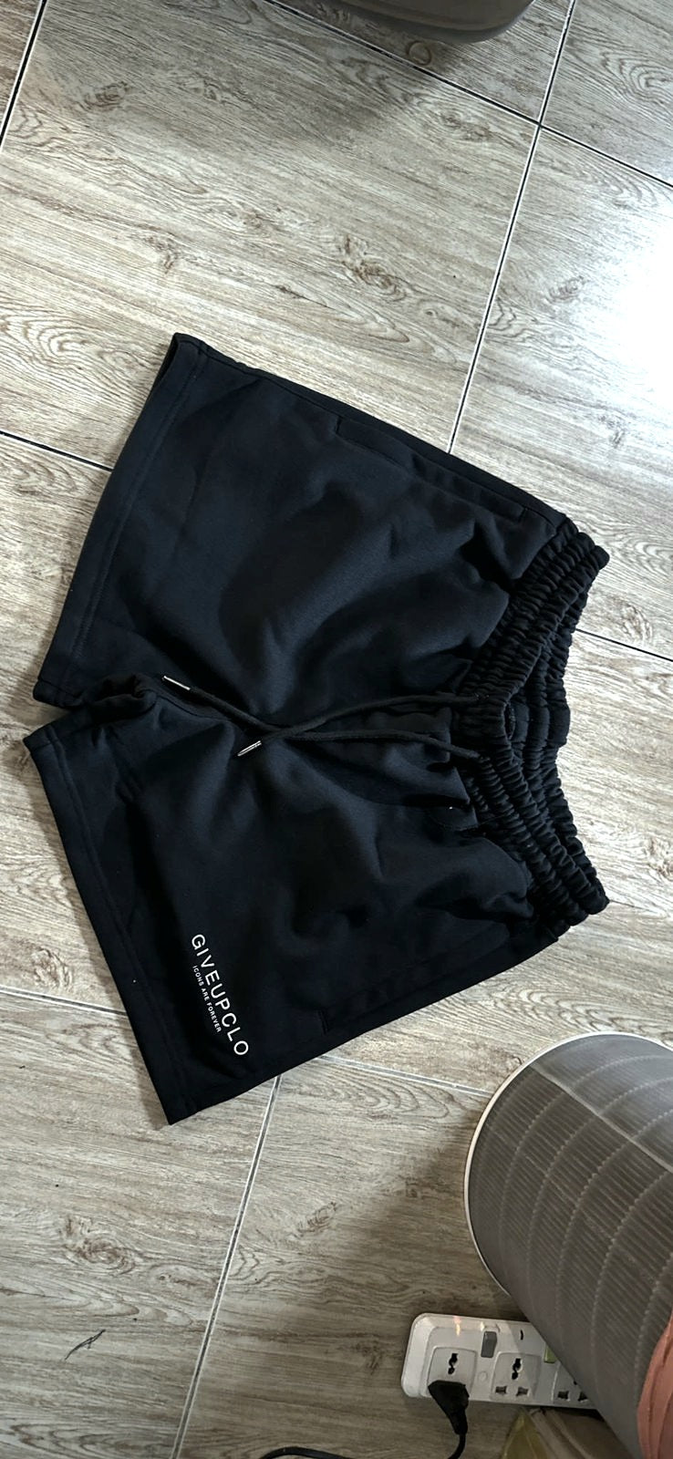 SHORTS IN BLACK 420 GSM